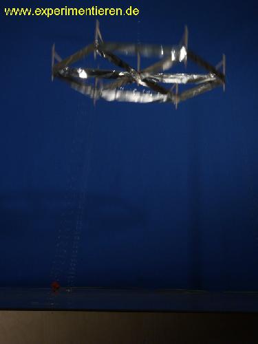  Bildname: e_Ufo2.jpg 
 Breite: 612 Pixel 
 Höhe: 816 Pixel 
 Grösse: 150 kB 