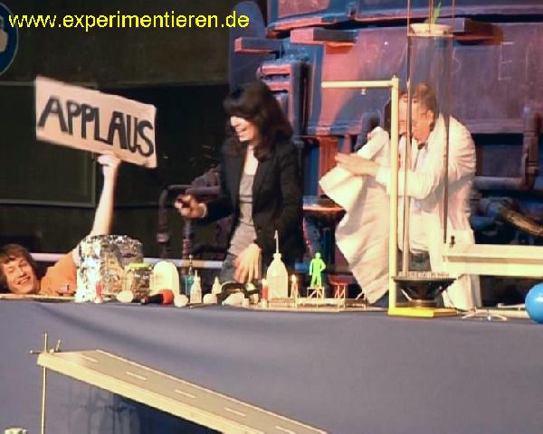  Bildname: vortrag008_2.jpg 
 Breite: 720 Pixel 
 Höhe: 576 Pixel 
 Grösse: 158 kB 